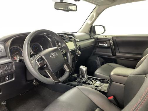 Photo 2 of 19 of 2019 Toyota 4Runner TRD Off Road
