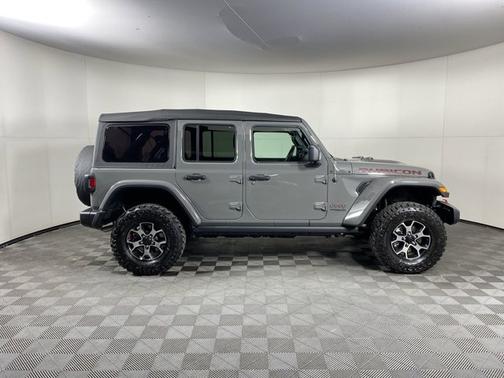 Photo 5 of 18 of 2021 Jeep Wrangler Unlimited Rubicon