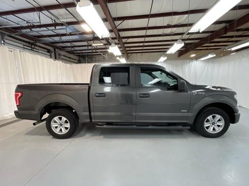 Photo 5 of 17 of 2015 Ford F-150 XL