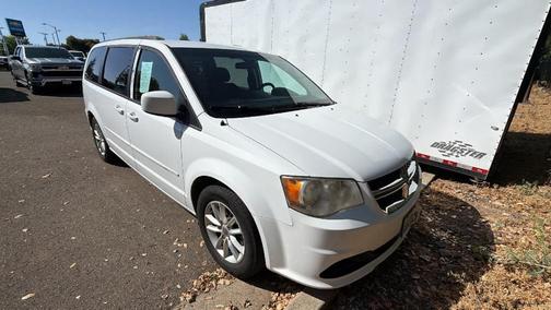Bright White Clearcoat 2014 Dodge Grand Caravan SXT