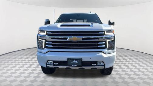 Iridescent Pearl Tricoat 2022 Chevrolet Silverado 2500 High Country