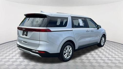 2023 Kia Carnival LX