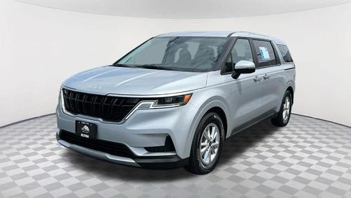 2023 Kia Carnival LX