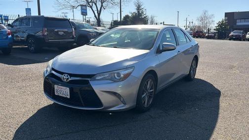 2017 Toyota Camry SE