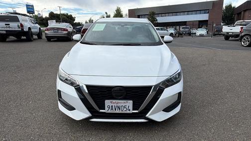 Cloud White 2022 Nissan Sentra SV