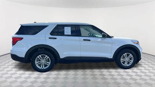 2022 Ford Explorer Base
