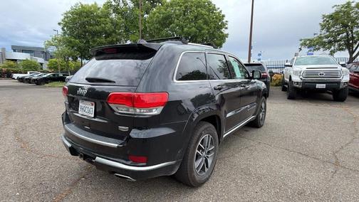 Diamond Black 2017 Jeep Grand Cherokee Summit