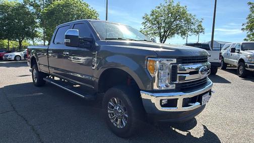 Magnetic Metallic 2017 Ford F-350 XLT