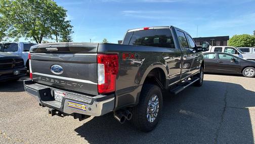 Magnetic Metallic 2017 Ford F-350 XLT