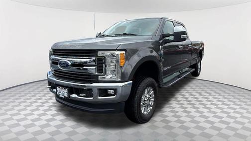 Magnetic Metallic 2017 Ford F-350 XLT
