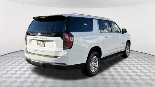 2026 Chevrolet Suburban LS