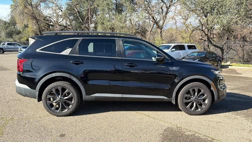 2022 Kia Sorento X-Line EX