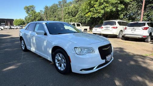 Bright White Clearcoat 2023 Chrysler 300 Touring