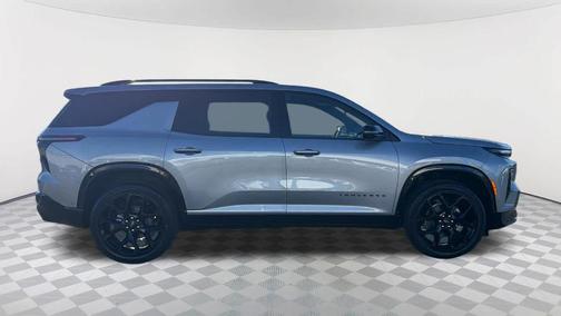 Sterling Gray Metallic 2026 Chevrolet Traverse RS