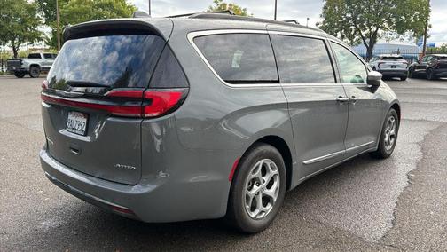 2022 Chrysler Pacifica Limited