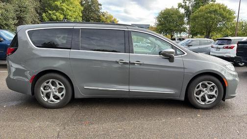 2022 Chrysler Pacifica Limited