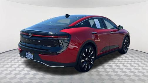2025 Toyota Crown Platinum