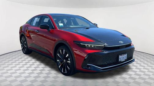 2025 Toyota Crown Platinum