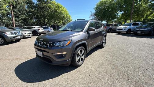 Granite Crystal Clearcoat Metallic 2018 Jeep Compass Latitude