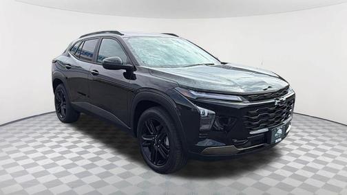 Mosaic Black Metallic 2026 Chevrolet Trax ACTIV