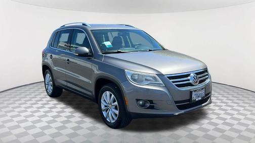 2011 Volkswagen Tiguan SE