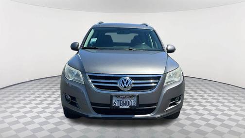 2011 Volkswagen Tiguan SE