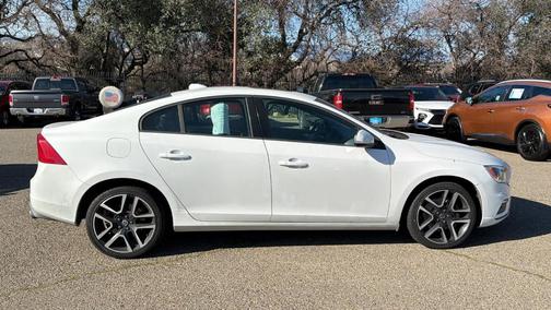 2017 Volvo S60 T5 Dynamic