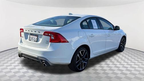 2017 Volvo S60 T5 Dynamic