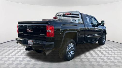 2017 GMC Sierra 2500 Denali