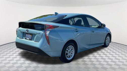 2017 Toyota Prius One