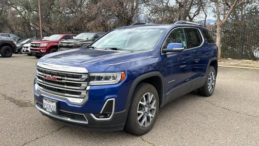 2023 GMC Acadia SLT