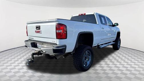 Summit White 2017 GMC Sierra 2500 SLT