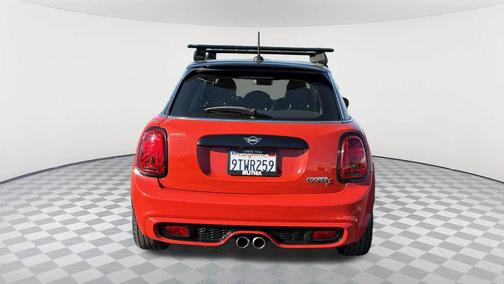 Solaris Orange Metallic 2019 MINI Hardtop Cooper S