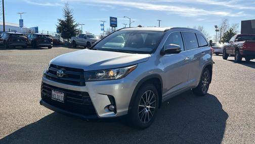 2018 Toyota Highlander SE
