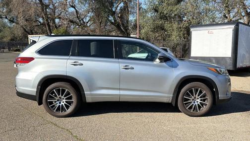 2018 Toyota Highlander SE