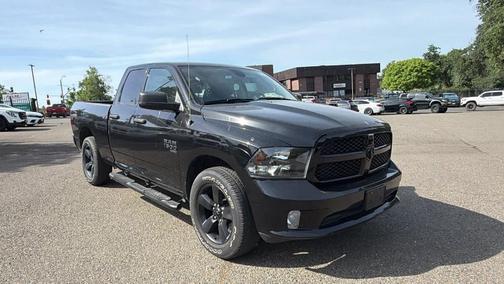 Diamond Black 2022 RAM 1500 Classic Tradesman