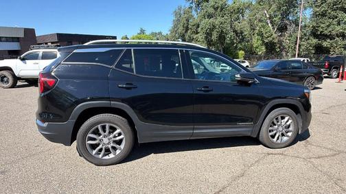 Ebony Twilight Metallic 2022 GMC Terrain SLT