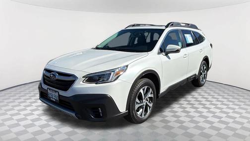 Crystal White Pearl 2022 Subaru Outback Limited XT