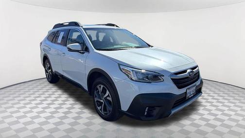 Crystal White Pearl 2022 Subaru Outback Limited XT