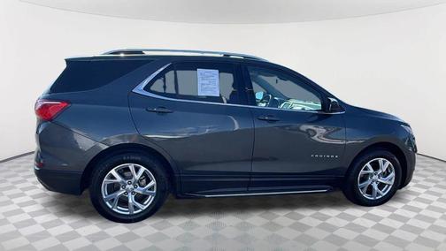 Nightfall Gray Metallic 2018 Chevrolet Equinox 2LT