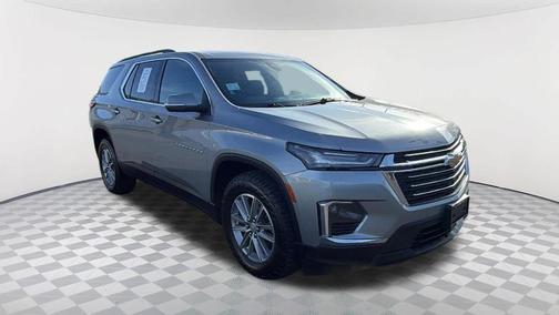 Sterling Gray Metallic 2023 Chevrolet Traverse LT Leather