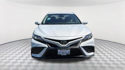 Ice Edge 2023 Toyota Camry SE