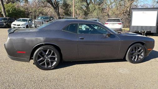 2020 Dodge Challenger SXT