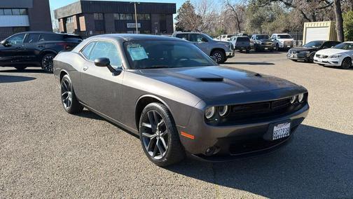 2020 Dodge Challenger SXT