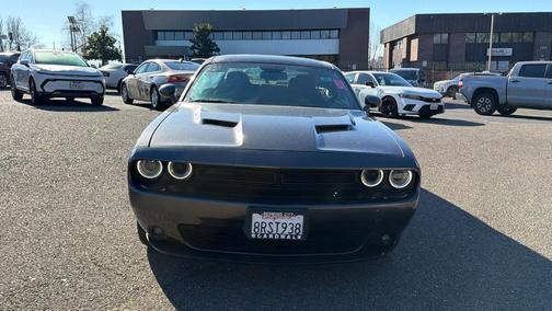 2020 Dodge Challenger SXT