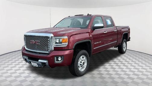2015 GMC Sierra 2500 Denali