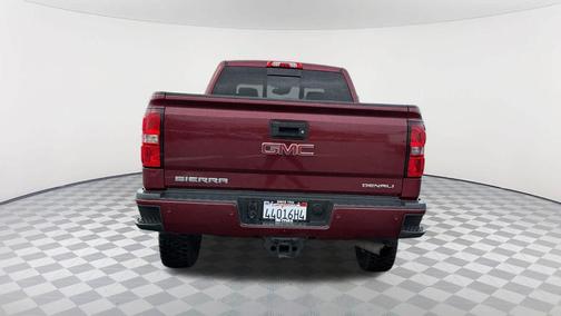 2015 GMC Sierra 2500 Denali