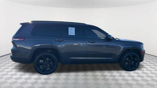 2022 Jeep Grand Cherokee L Laredo