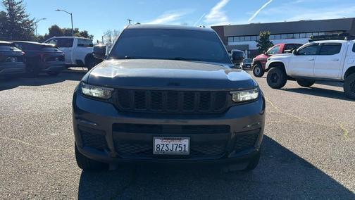 2022 Jeep Grand Cherokee L Laredo