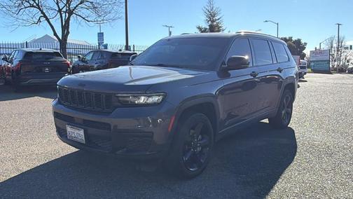 2022 Jeep Grand Cherokee L Laredo